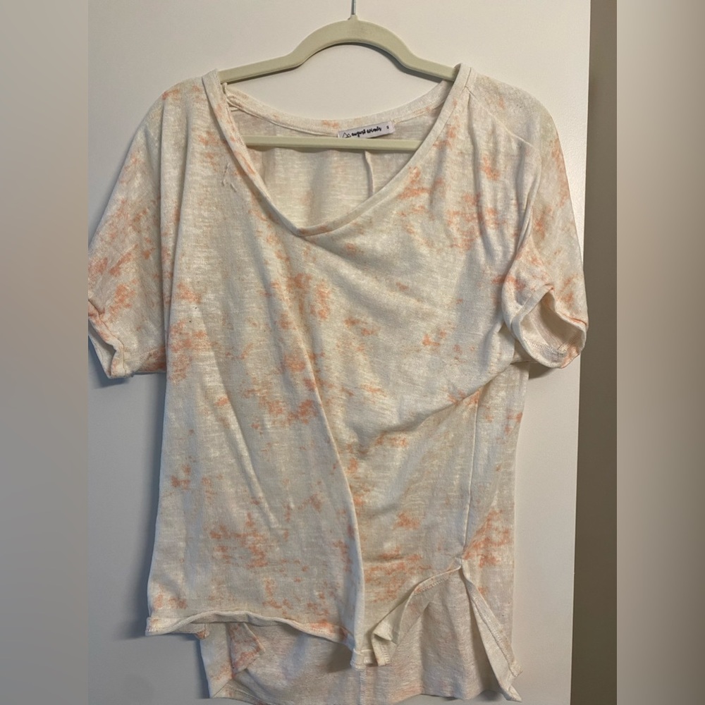 August Winds white and organs tie dye shirt